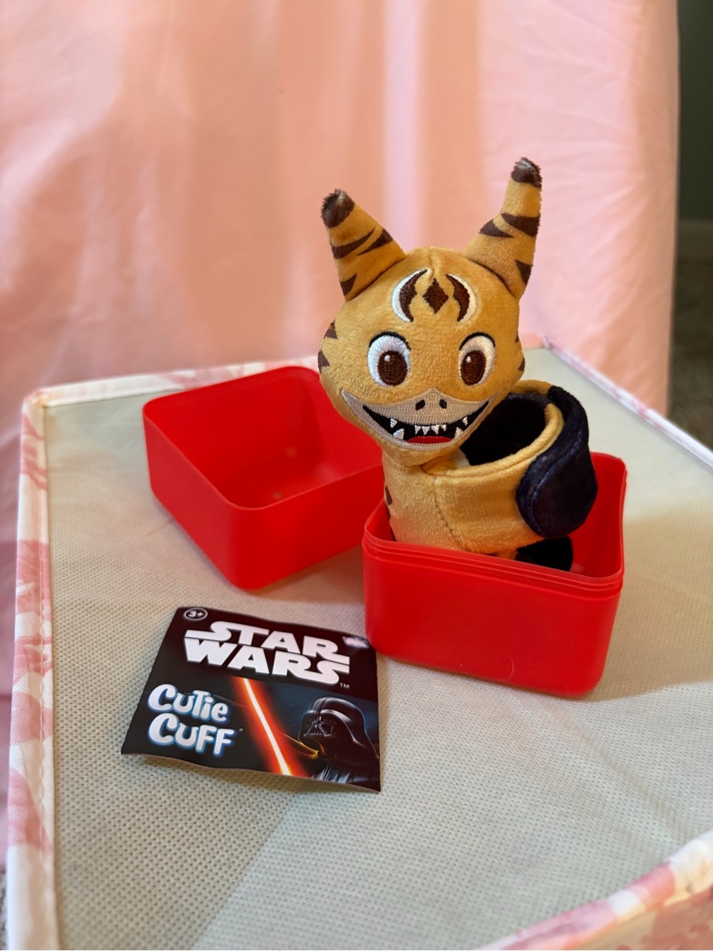Star Wars Cutie Cuff Kids Toy Plush “Loth-Cat” NWOT